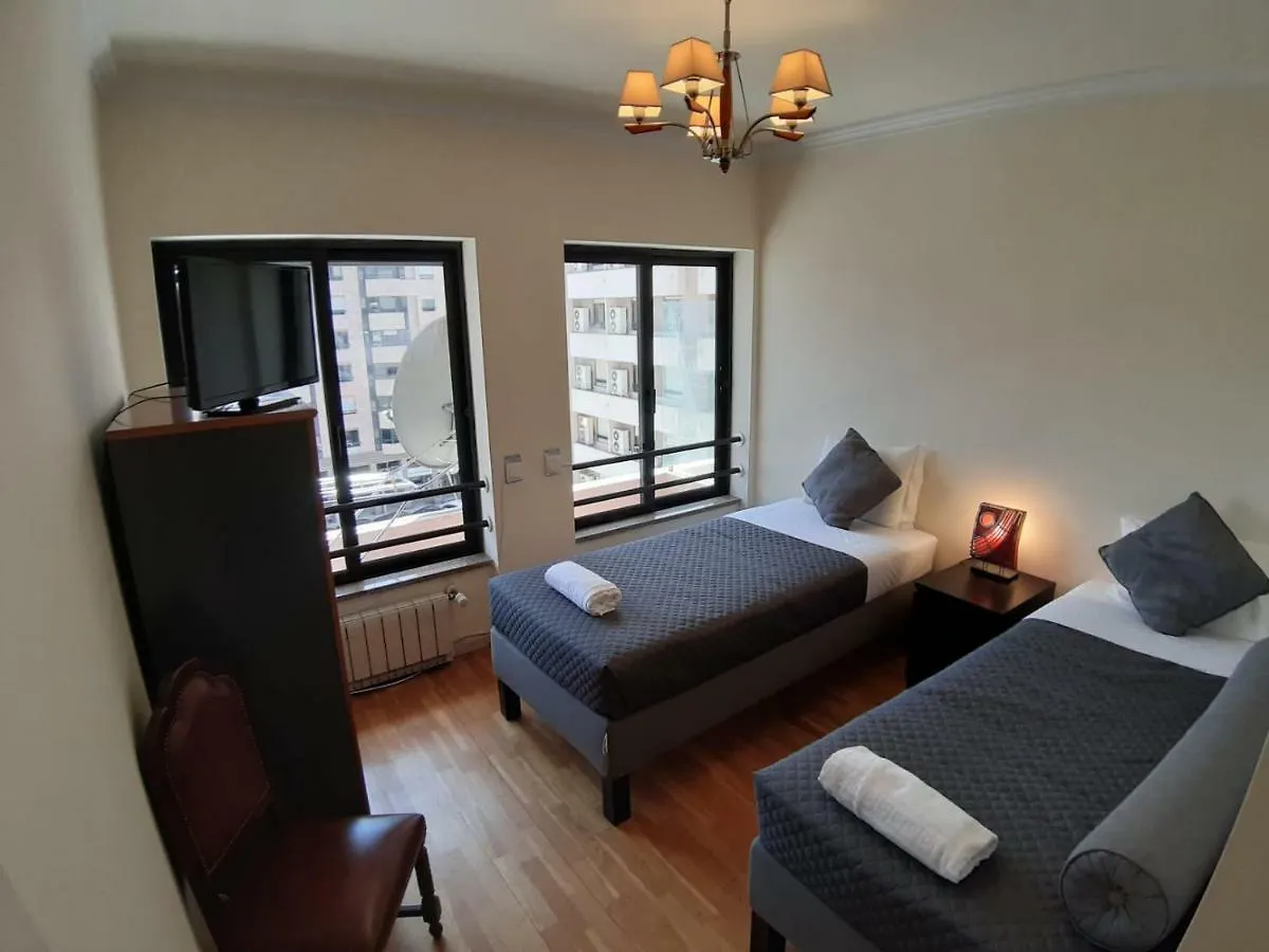 Sweet Room With Bathroom In Lisboa Portugal